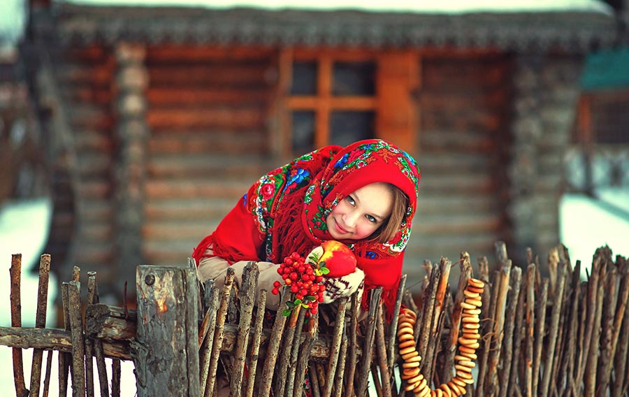 Sexy girl Women in Slavic costumes in Rome